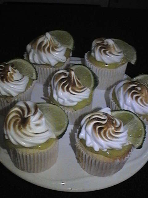 Lime meringue pie cupcakes