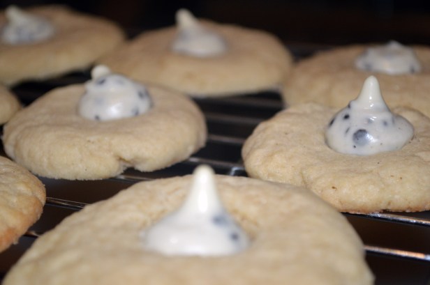 thumbprint hershey cookies