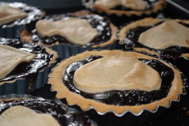 mini cherry pie tarts