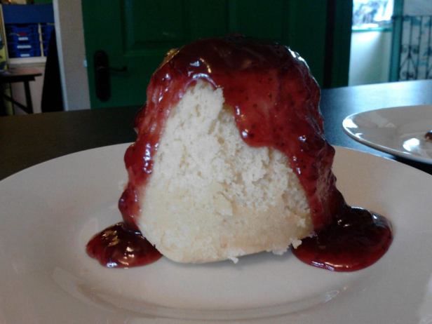 Steamed sponge pudding