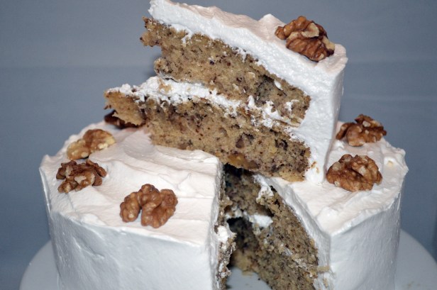 walnut meringue cake